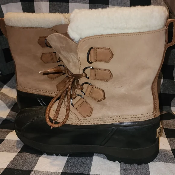 Sorel Caribou II NL1000-220 boot size 9 - Picture 4 of 7